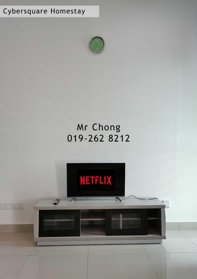 Cybersqaure Studio Suites With Netfilx @10 Min Walking Distance To Mcd Cyberjaya Luaran gambar